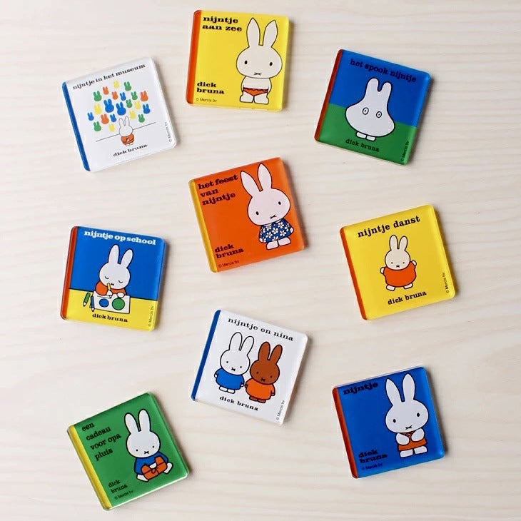 Classic Cartoon Acrylic Fridge Magnets Cute Character Magnetic Refrigerator Stickers