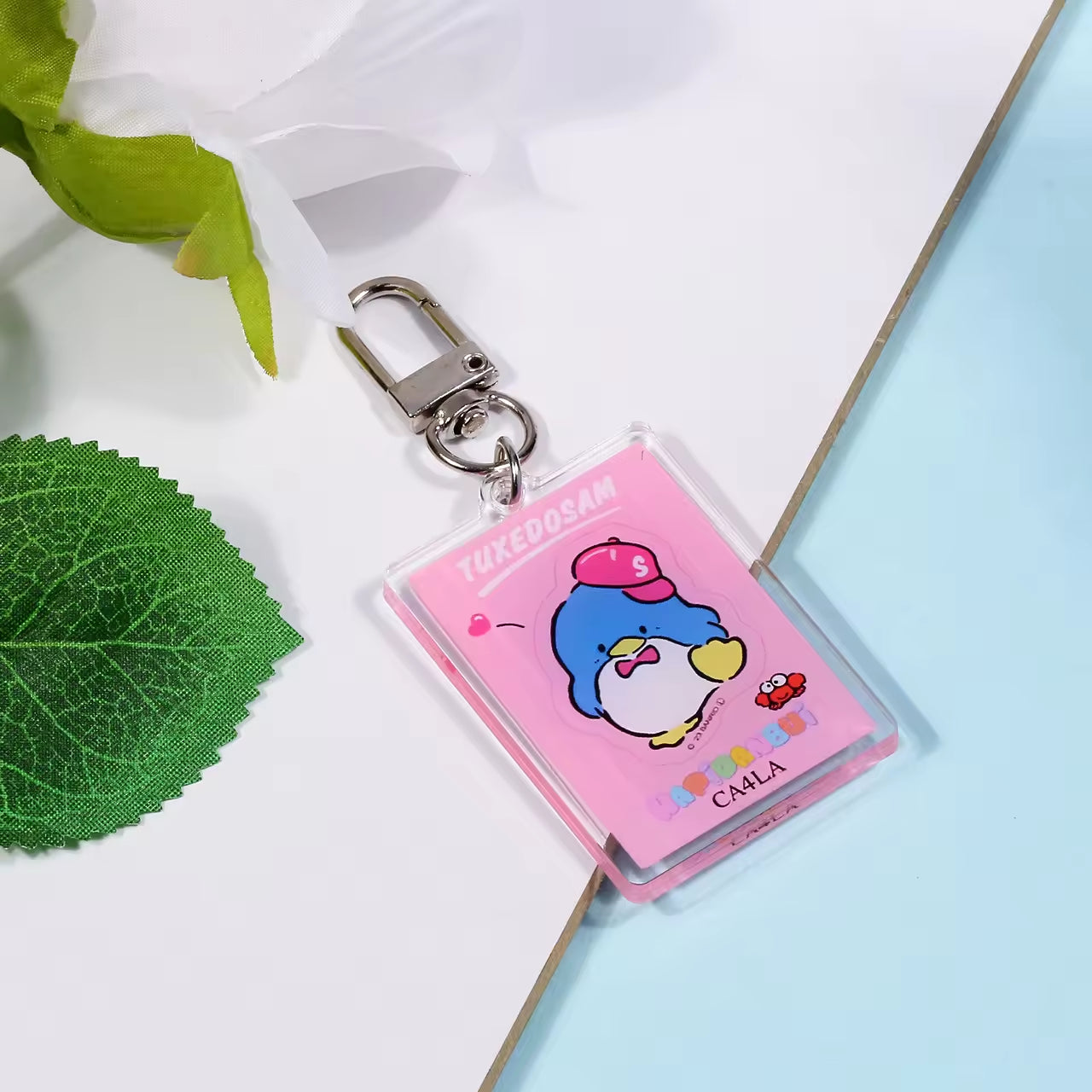 Custom Acrylic Keychain Cartoon Embossing Printed Lightweight Keychain Big Eyed Frog Pachia Dog Donald Duck