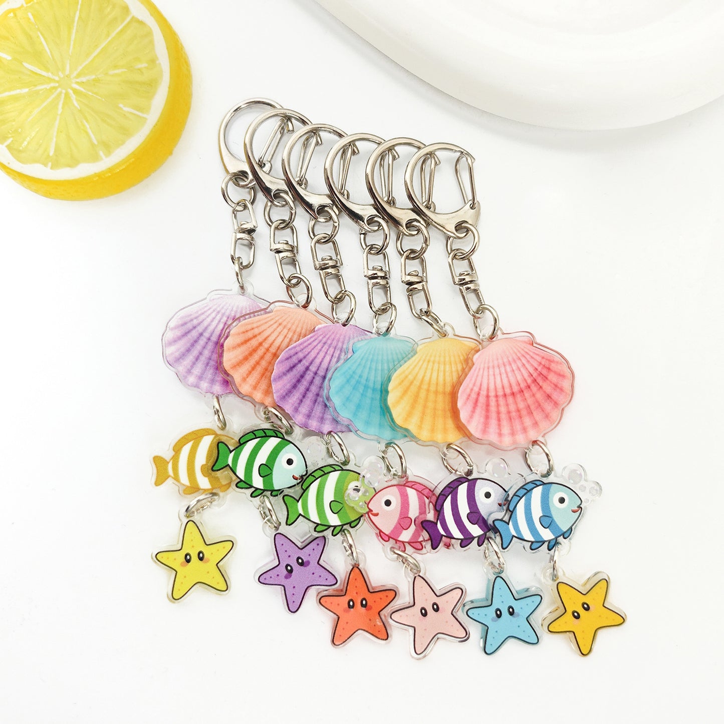 Iridescent Realistic Shell Fish Keyring – Ocean-themed Acrylic Keyring for Couples