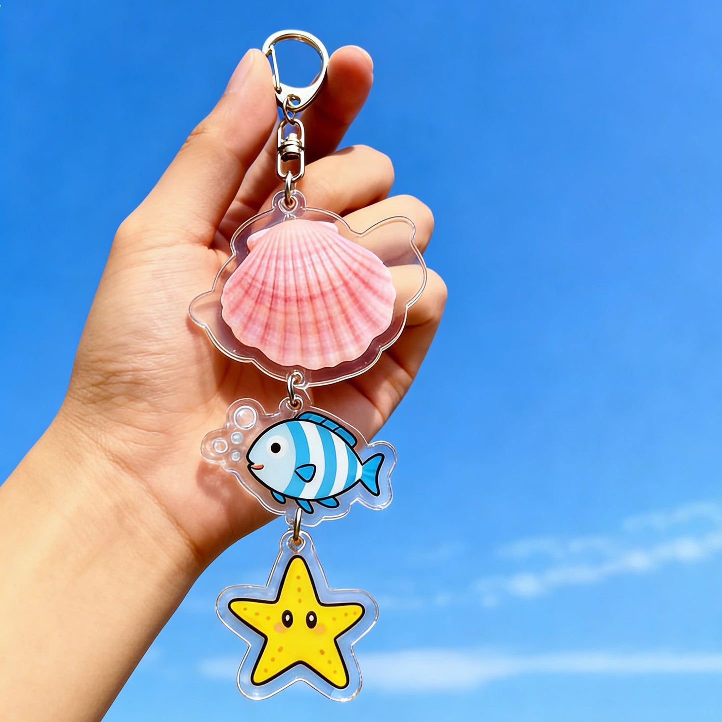 Iridescent Realistic Shell Fish Keyring – Ocean-themed Acrylic Keyring for Couples
