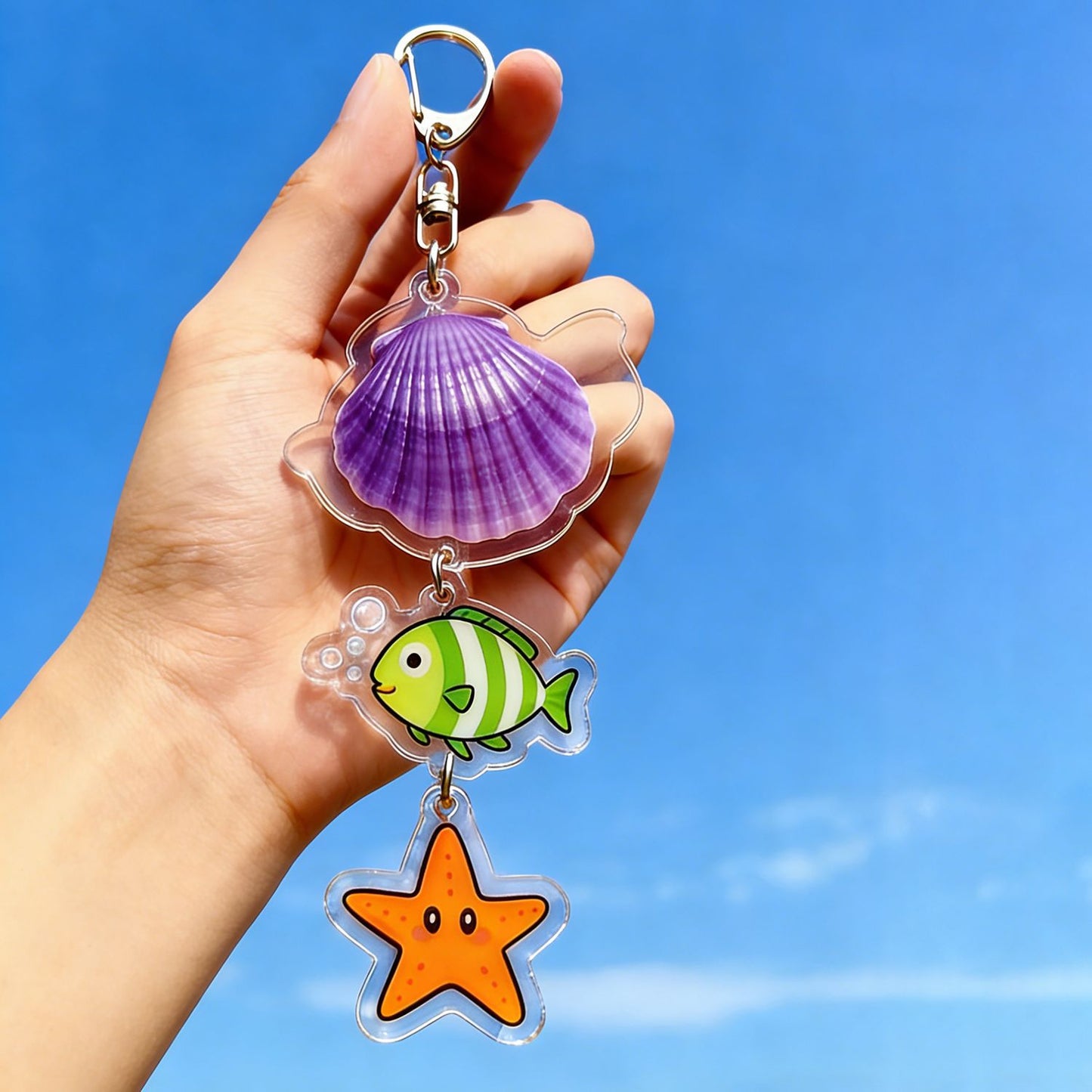 Iridescent Realistic Shell Fish Keyring – Ocean-themed Acrylic Keyring for Couples