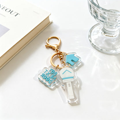 Custom Kpop Style Acrylic Light Keychain  Cartoon Photo Pendant for Gifts Souvenirs Fans